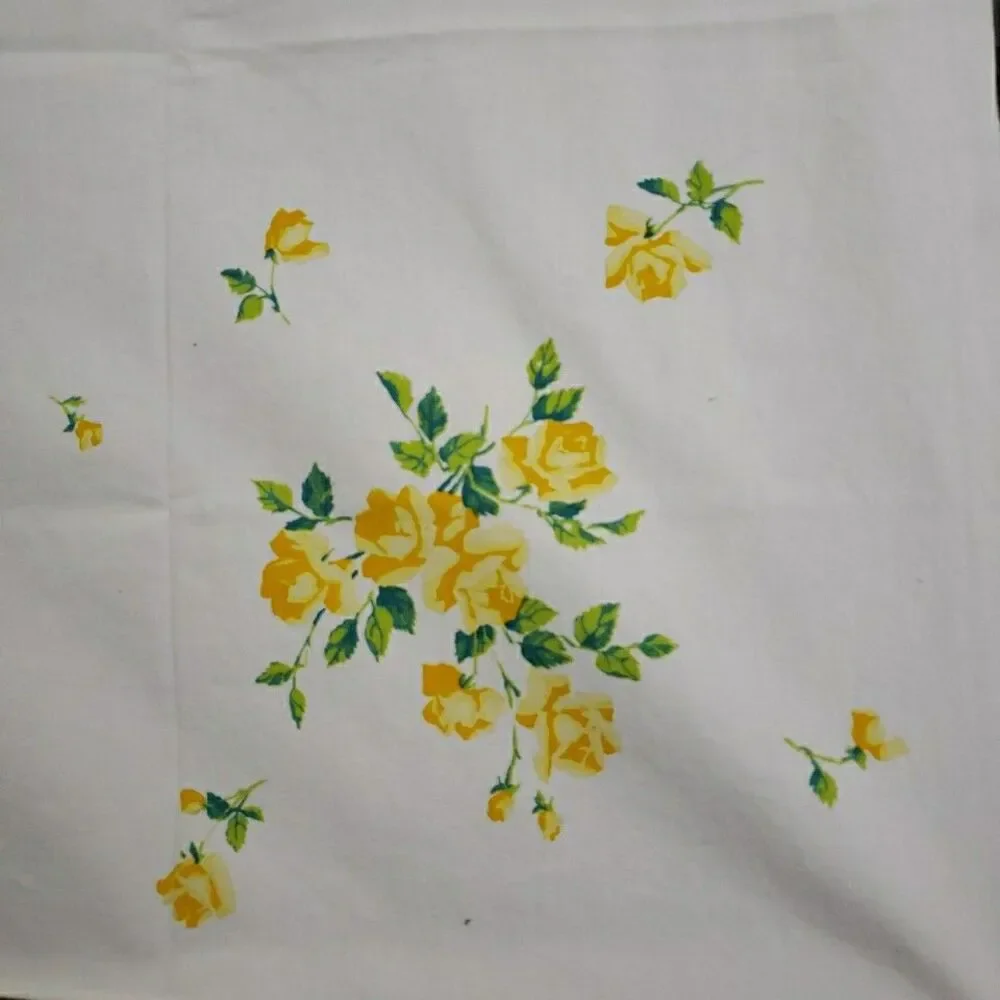 VTG Cloth Tablecloth Yellow Cabbage Rose Rectangle 54